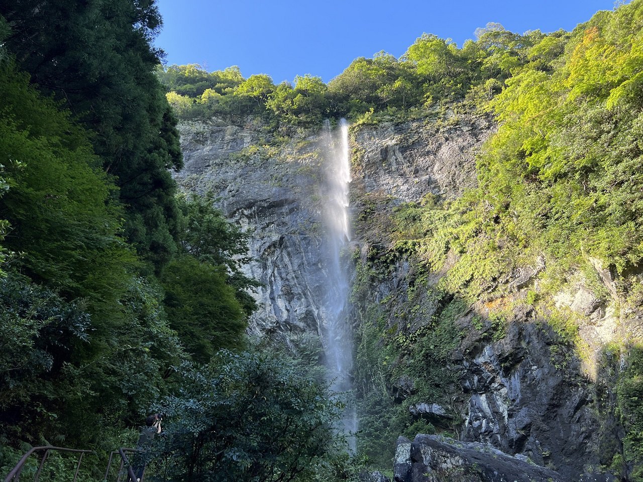 9-8灌頂の滝